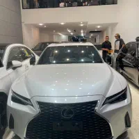 لکسوسis300 2025 صفر