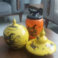 ساعت چوبی و لوازم تزئینی