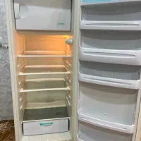 یخچال و فریزر تمیز و سالم  قیمت مناسب