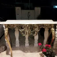 میز  برنجی با سنگ مرمر