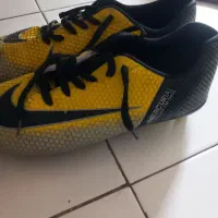 کتونی استوک سایز ۳۹.