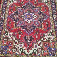 یک عدد قالیچه هریس تاجری