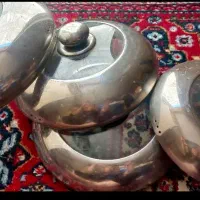 چهارتا در قابلمه سرویس