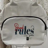 کیف|کیف، کفش، کمربند|ایوانکی, |دیوار