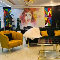 لوستر رنگ طلایی