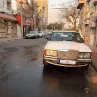 بنز کلاسیک دانشجویی۱۹۸۰موتورسفید