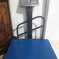 ترازو دیجیتال ۳۰۰کیلویی