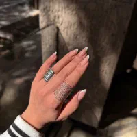 دستیار حرفه ای و ناخن کار