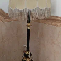 آباژور ایستاده قدیمی و کلاسیک