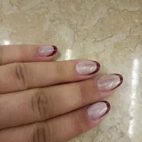 دستیار ناخنکار هستم