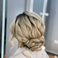 خدمات عروس فقط با ۴ میلیون در بهترین لوکیشن گلسار