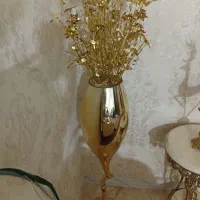 گلدان و گل ی تومن