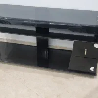 میز تلوزیون شیشه ای
