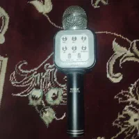 اسپیکر میکروفونی سالم و سی سالم است نو تمیز