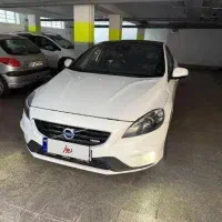 سواری ولو V40 سفیدR design