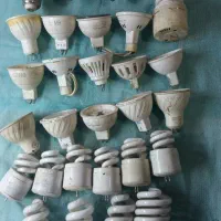 ۴۵. عددلامپ کار کرده|لامپ و چراغ|چهارباغ, |دیوار