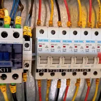 برقکارساختمان صنعتی رفع اتصالی