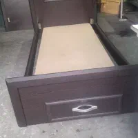 تخت یه نفره چوب ام دی اف در حد نو