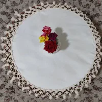 رانر مکرومه ، رومیزی گرد ،مکرومه و پارچه