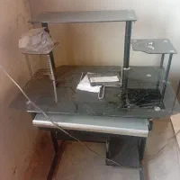 میز کامپیوتر کلاسیک