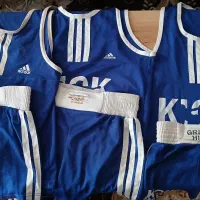 پنج دست لباس کیک بوکس