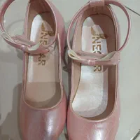 کفش مجلسی دخترانه|کیف، کفش، کمربند|اندیشه, اندیشه فاز ۱|دیوار