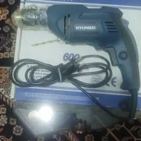 یک عدد دریل برقی نو