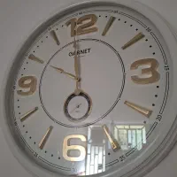 ساعت دیواری