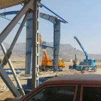مهندس معماری هستم با۱۵ سال سابقه سرپرست کارگاهی