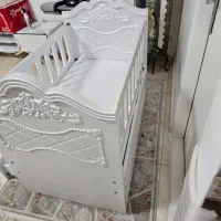 تخت کودک در حد نو با تشک|تخت و صندلی بچه|تهران, سبلان (لشگر)|دیوار