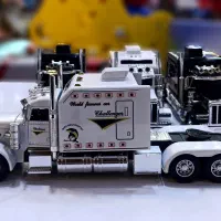 ماشین فلزی ماکت ماشین|اسباببازی|برخوار, |دیوار