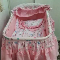 گهواره کنار مادر دخترانه