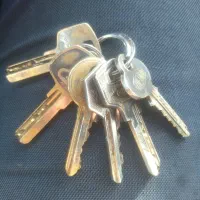 کلید|اشیا|برازجان, |دیوار