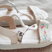 کفش صندل|کیف، کفش، کمربند|تربت جام, باغ سنگان سفلی|دیوار