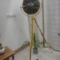 فروش ساعت سه پایه