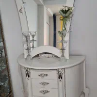 جاکفشی و اینه شمعدان