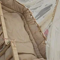 تخت کنارمادر چوبی سایز بزرگ مدل چراغ دار|تخت و صندلی بچه|تهران, عبدل‌آباد|دیوار