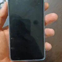 گوشی بسیار تمیز  درحد نو بدون هیچ خط خش