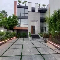 فروش ویلا تریبلکس هوشمند ۲۶۵ متر زمین ۳۳۰ متربنا