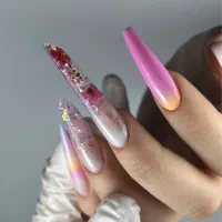 اموزش تخصصی و خدمات ناخن