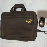 کیف لپ‌تاپ با موس‌ بی‌سیم