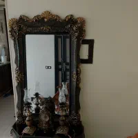 کنسول و آینه قدی