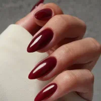 خدمات کاشت ناخن وترمیم ناخن|خدمات آرایشگری و زیبایی|شیراز, حافظیه|دیوار