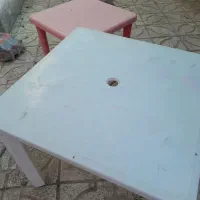 میز پلاستیکی کوچک و بزرگ روزی هم