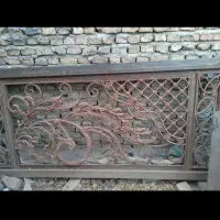 در حیاط نفر رو
