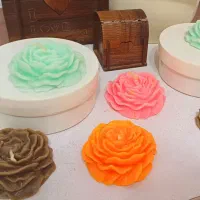 شمع های گل بابونه و آلاله