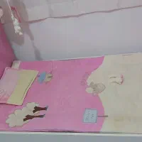 تخت و کمد کودک