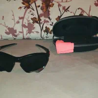 عینک برند Oakley