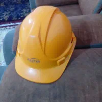 کلاه ایمنی  به فروش می رسد