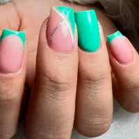 کاشت و ترمیم ناخن با هزینه۱۵۰|خدمات آرایشگری و زیبایی|رشت, کوی فکوری|دیوار